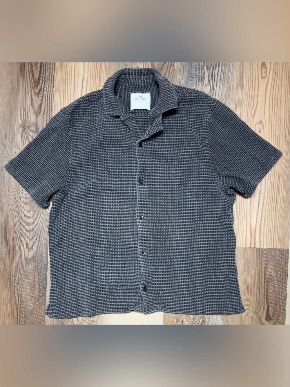 Hollister Mens Boxy Fit Waffle Knit Camp Shirt Charcoal Grey Short Sleeve Size L
